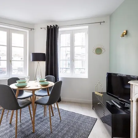 Le Crazy By Cocoonr Apartment